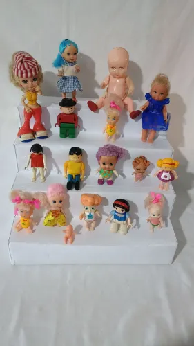 Lote de mini bonecas antigas