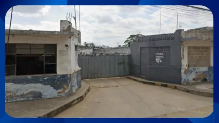PRÉDIO INDUSTRIAL/COMERCIAL - Imóvel com área de 17.200m² e área construída de 8.000m², lo