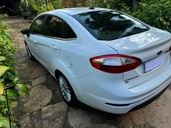 Ford Fiesta Sed. Ti./ti.plus1.6 16V Flex Aut. 2015