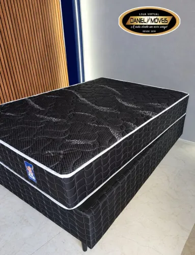 Cama casal black com molas ensacadas_ Brinde 2 travesseiros 