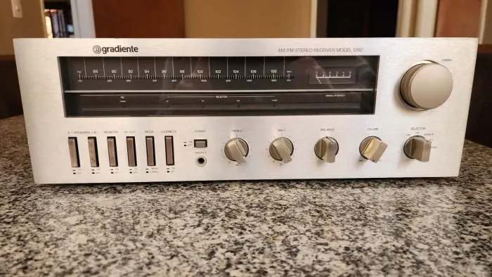 Som Vintage Receiver Gradiente Model 1260 IMPECÁVEL- Raridade 