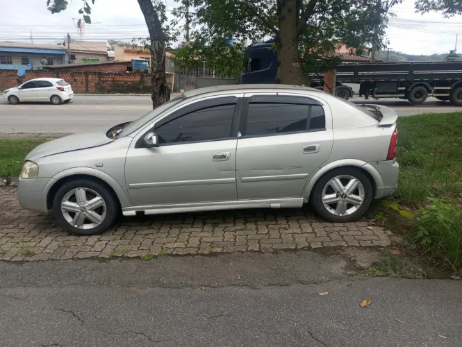 Chevrolet Astra GSI 2.0 16V 136cv Hatchback 5P 2004