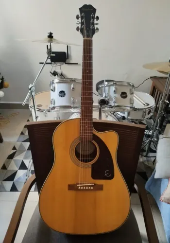 Violão Epiphone Aj210