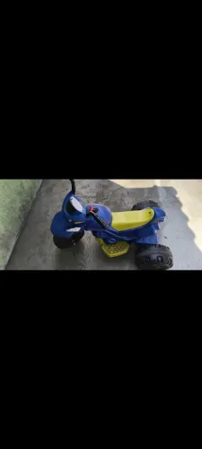 Vendo uma moto elétrica e 1 carrinho de passeio 