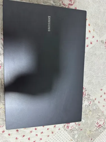 Notebook Samsung - Versão 10.0.2610 - 4,00 GB- Windows 11