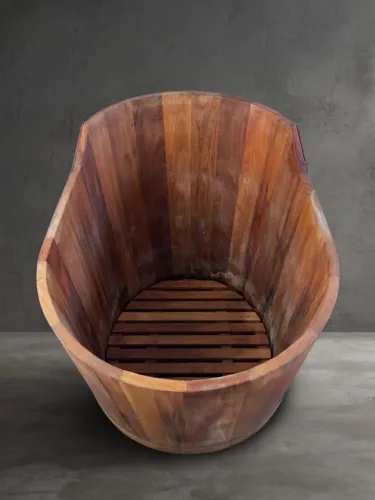 Ofurô oval de madeira com aquecedor