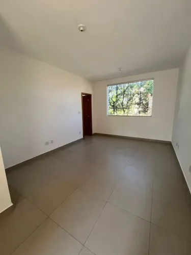 Aluga-se Apartamento Entrada individual Residencial ou Comercial| Funcionários