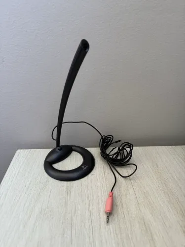 Microfone Logitech 600 Desktop
