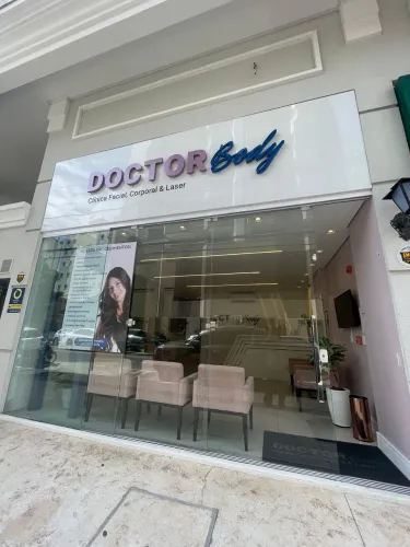 SALA/CLÍNICA COMERCIAL À VENDA OU ALUGUEL PIONEIROS BALNEÁRIO CAMBORIÚ