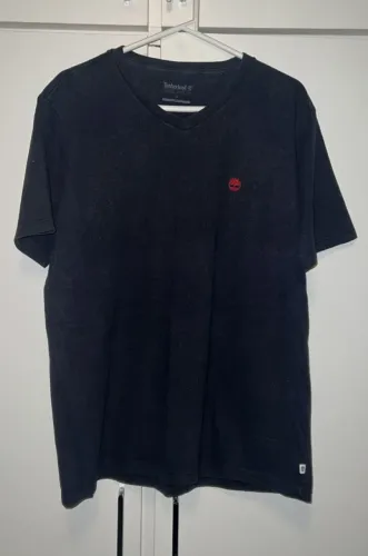 Camiseta Timberland - Preta - Gola V - G