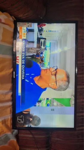 Tv Semp TCL. Não smart. 32 polegadas