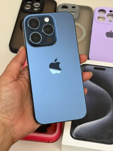 Iphone 15 Pro Azul 128gb + 5 cases