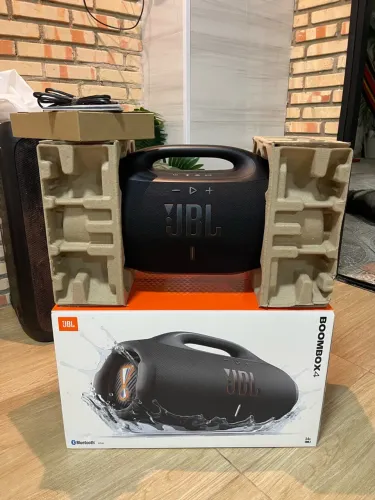 Bombox 4 - Nova! Zerada! Sem uso!