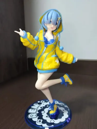Rem Re:zero Fluffy Parka Renewal Taito Original Figure