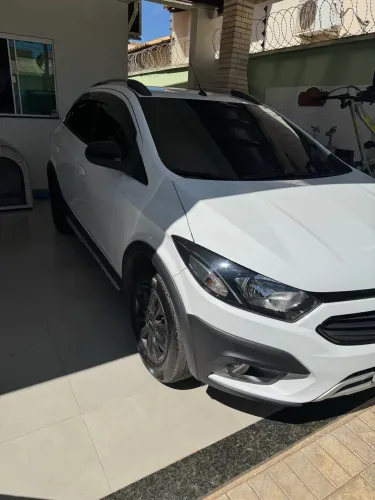 Chevrolet Onix Activ 1.4 8V Flex Mec. 4P 2019