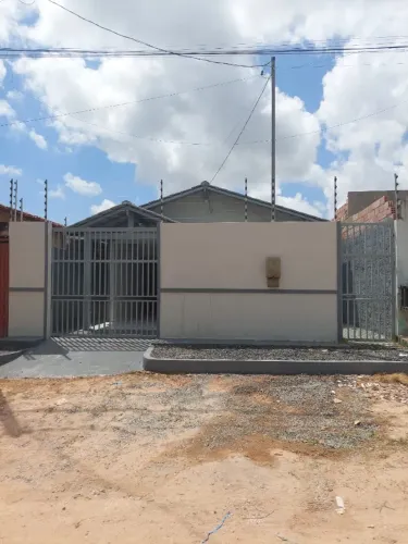 Aluguel Casa 3 quartos c/ suíte e garagem - Maracanã, Santarém