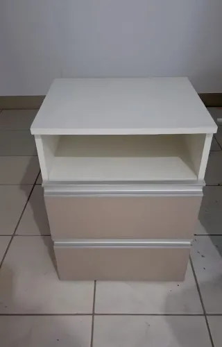 Mesa de cabeceira 