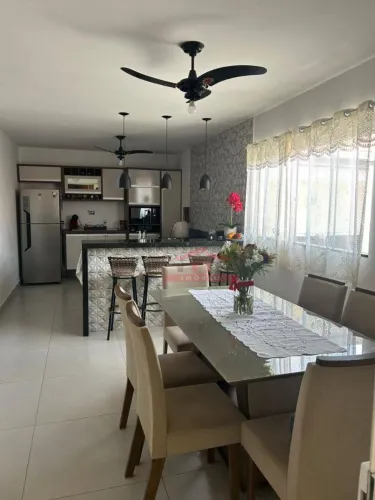 Casa em excelente localização na cidade de Agudos