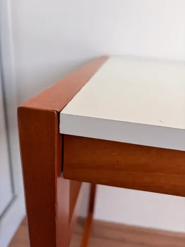 Mesa de escritório madeira 1.40m de comprimento