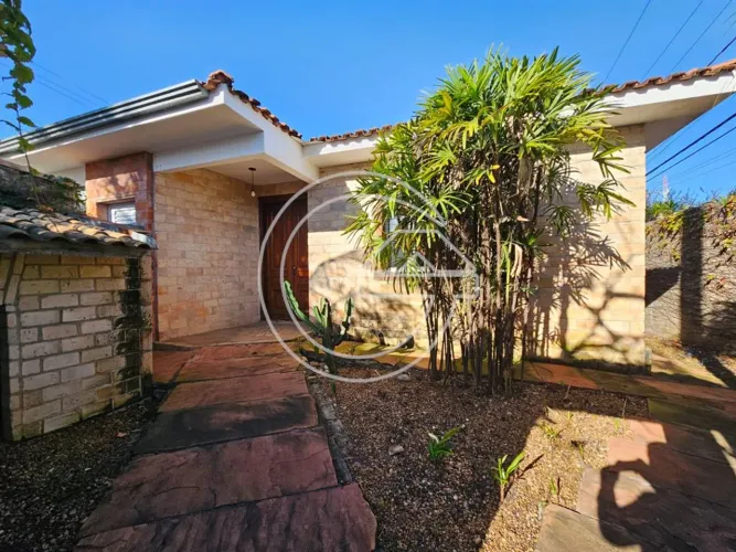 VENDE-SE Residência NO PARATI - MARÍLIA/SP