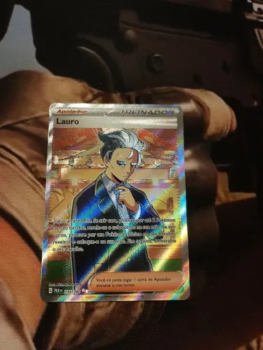 Lauro carta Pokémon em bom estado nunca saiu dos eslivi