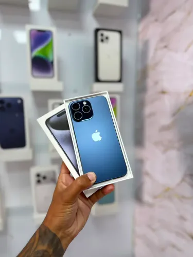 iPhone 15 Pro Max - 256GB ( SEMINOVO )
