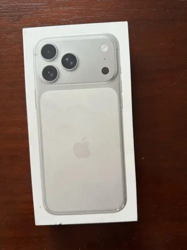 iPhone 17 pro max 256g (LACRADO)