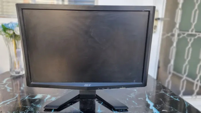 Monitor Acer 19" Widescreen X193W - Entradas VGA e DVI - Perfeito Estado