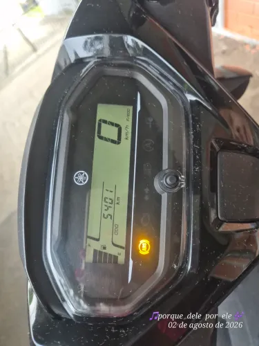 Vendo Yamaha Fluo hibrida