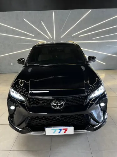 Toyota Hilux SW4 Diamond 2.8 TB 4X4 Die. Aut. 2022