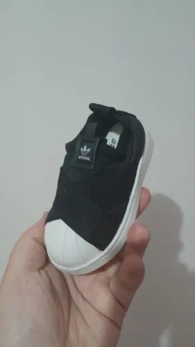 Tênis bebê preto 18