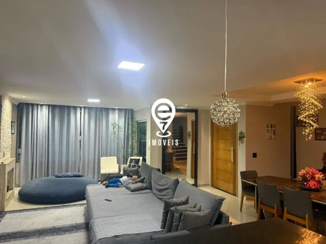 Casa à venda, 3 quartos, 1 suíte, 4 vagas, Nova Cerejeira - Atibaia/SP