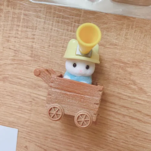 Sylvanian Families - Gato Latte Explorador