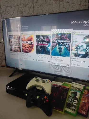 Xbox 360 super slim 250GB HD