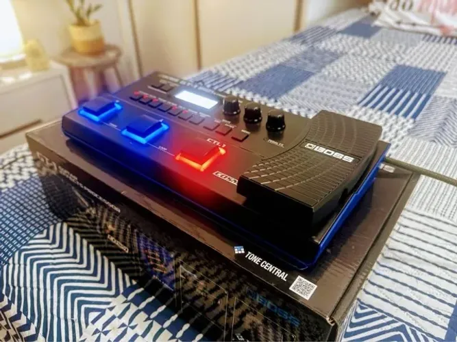 Pedaleira de guitarra BOSS GT-1