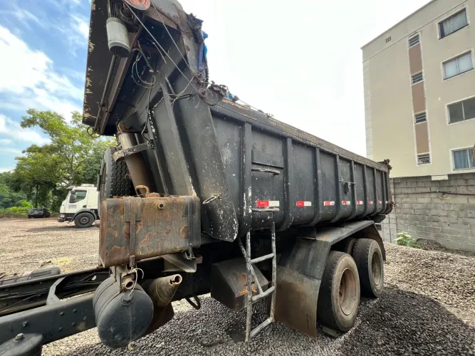 Vendo caçamba pra truck