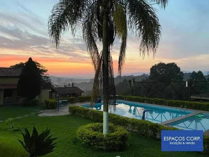 Sítio com 8 dormitórios à venda, 24.000m² por R$ 2.000.000 - Jardim Vitorino - Iperó/SP
