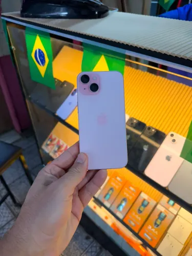iPhone 15 128gb Beleza, desempenho e praticidade em um só aparelho.
