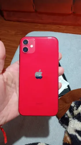 iPhone 11 semi novo