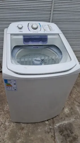 Máquina de lavar 13kg em ótimo lo de uso 