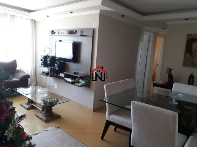 Apartamento em Cambuci com 85m²