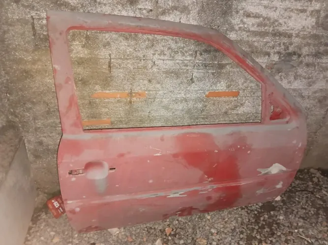 Vende-se porta de gol lado direito gol 2 portas
