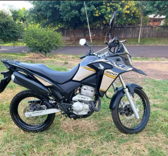 Honda XRE em perfeito estado!
