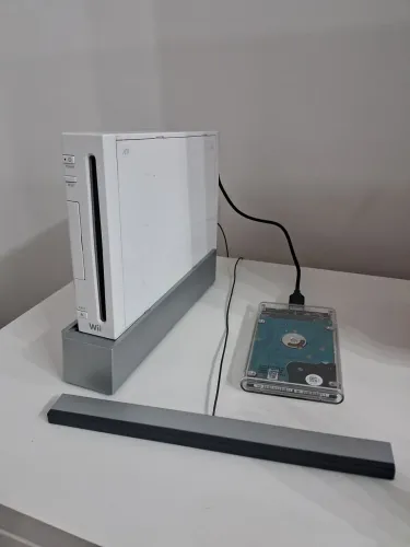 Nintendo WII - Dois controles + todos os complementos + HD com jogos já instalado 
