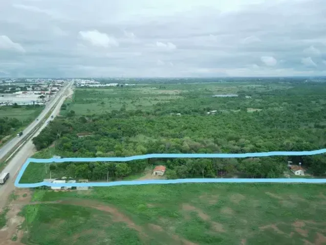 Area com 180.000m2, 65m de Frente pra BR-364, Distrito de Cuiabá-MT