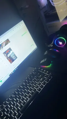 Teclado mecânico (kit gamer)