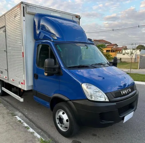 Iveco Daily  Baú 