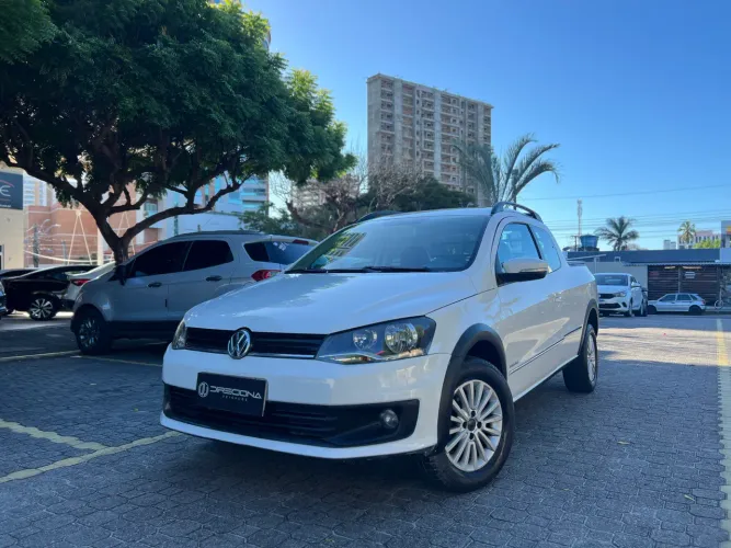 Volkswagen Saveiro Highline 1.6 T. Flex 8V CD 2016