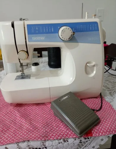 Máquina de costura 
