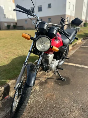 MOTO A VENDA